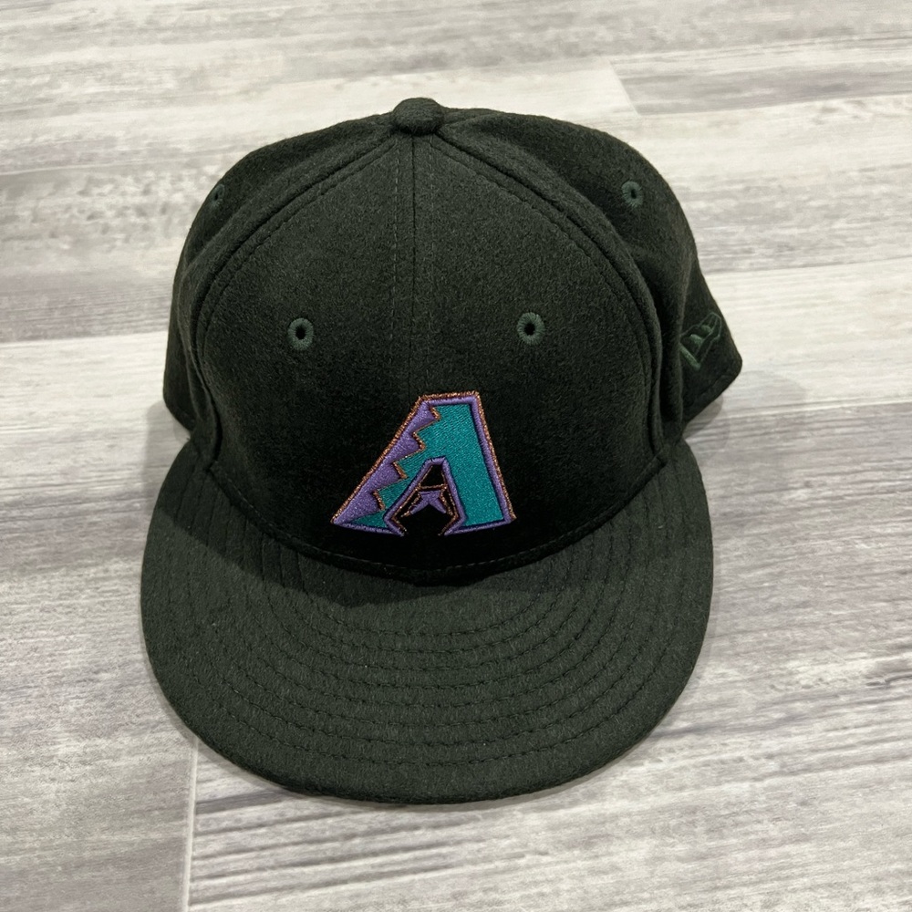 New Era 59Fifty MLB Arizona Diamondbacks Black/Blue Fitted 7 1/2 Hat NWT Suede!